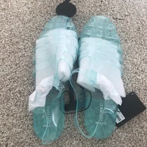NWT Forever 21 Blue Jelly shoes size med